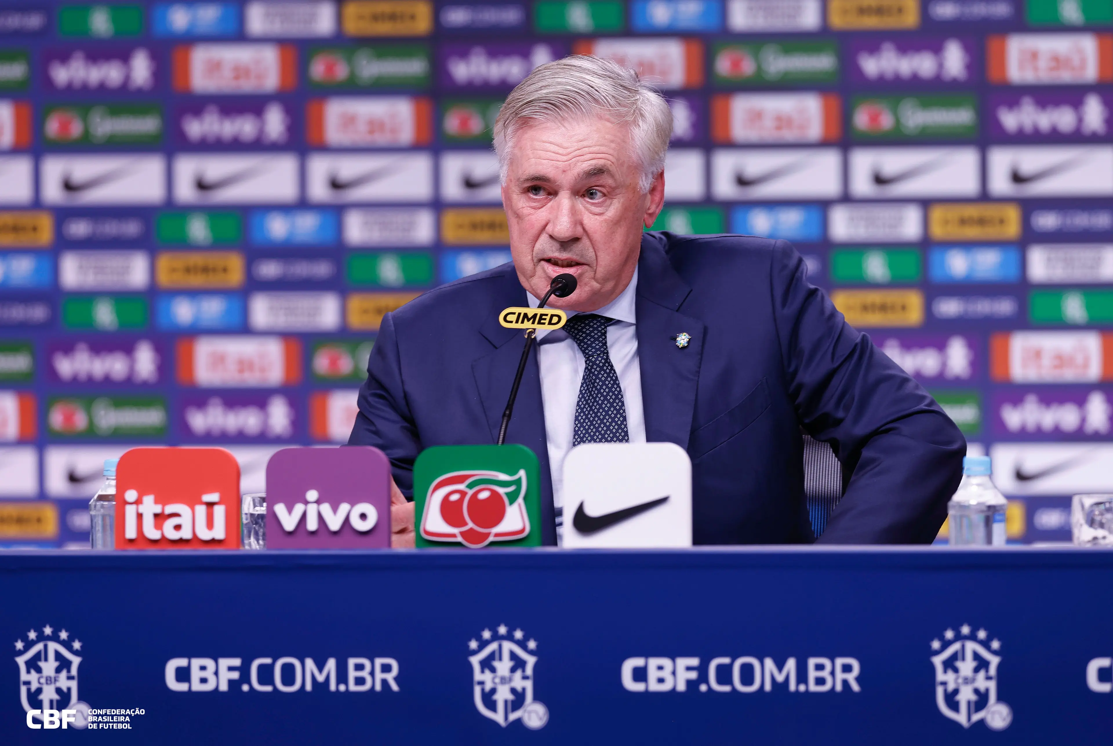 O Brasil enfrenta o Chile no dia 4 de setembro, às 21h30min, no Maracanã, no Rio de Janeiro, e encara a Bolívia no dia 9 de setembro, às 20h30min, no Estádio Municipal de El Alto.