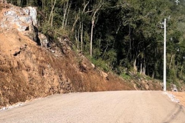 Liberada totalmente a estrada de Linha Chiquinha