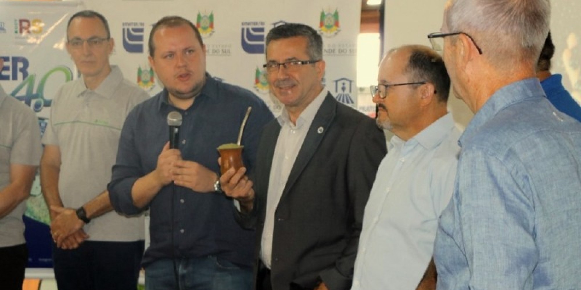Covatti Filho ressaltou as ações e políticas públicas fomentadas para minimizar os resultados da estiagem Covatti Filho ressaltou as ações e políticas públicas fomentadas para minimizar os resultados da estiagem