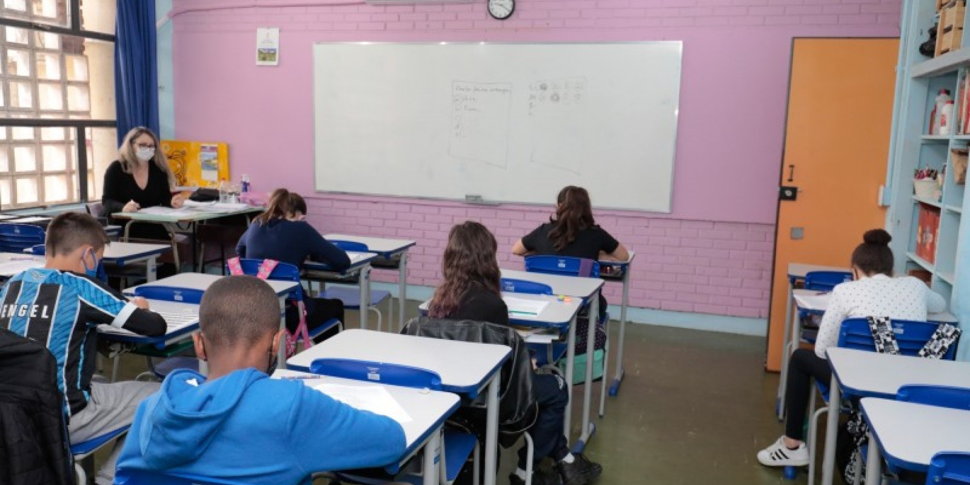 Dias 16 e 17 ficam reservados para os exames finais Dias 16 e 17 ficam reservados para os exames finais