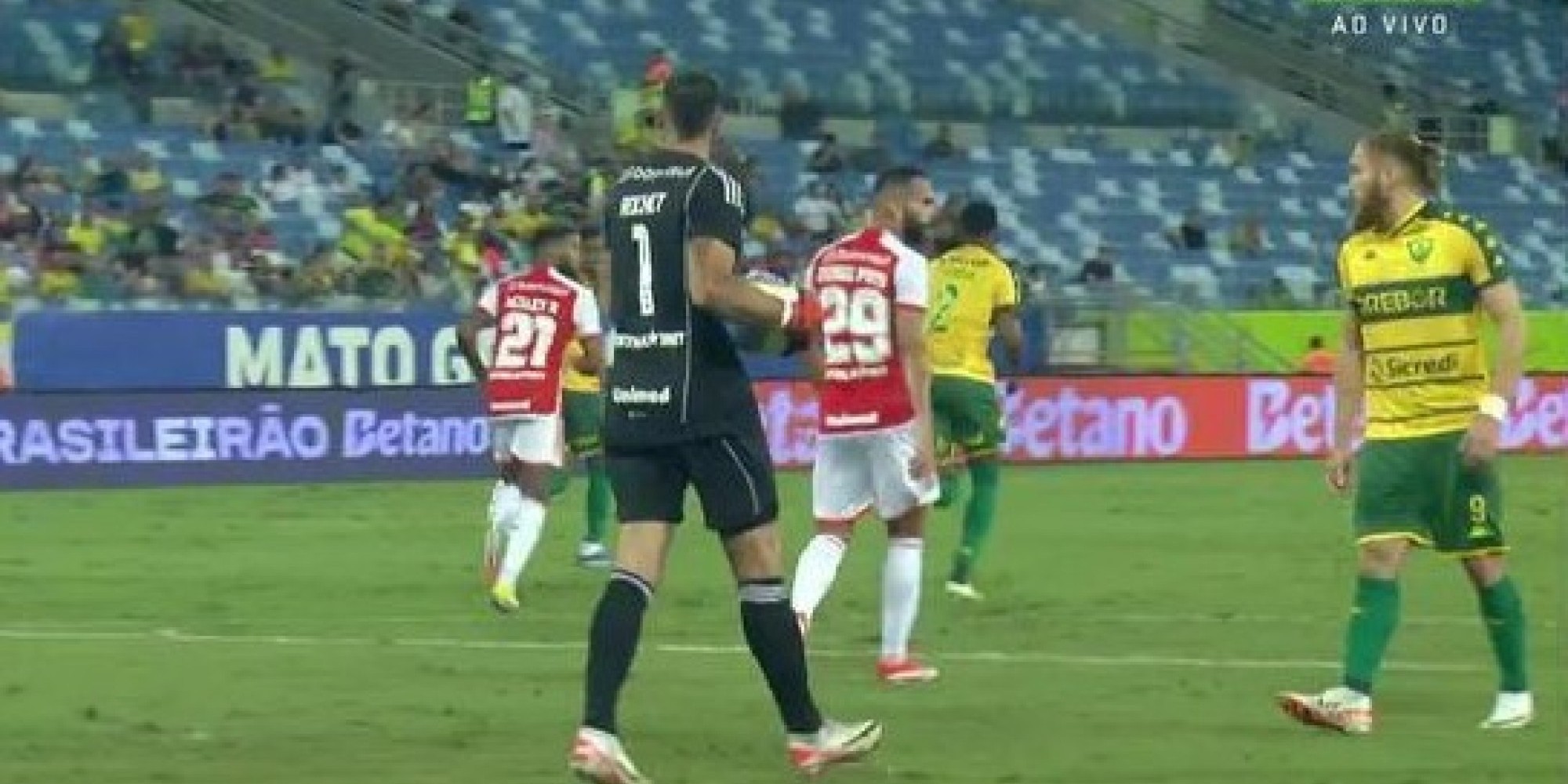No retorno ao Brasileirão, Inter vence o Cuiabá