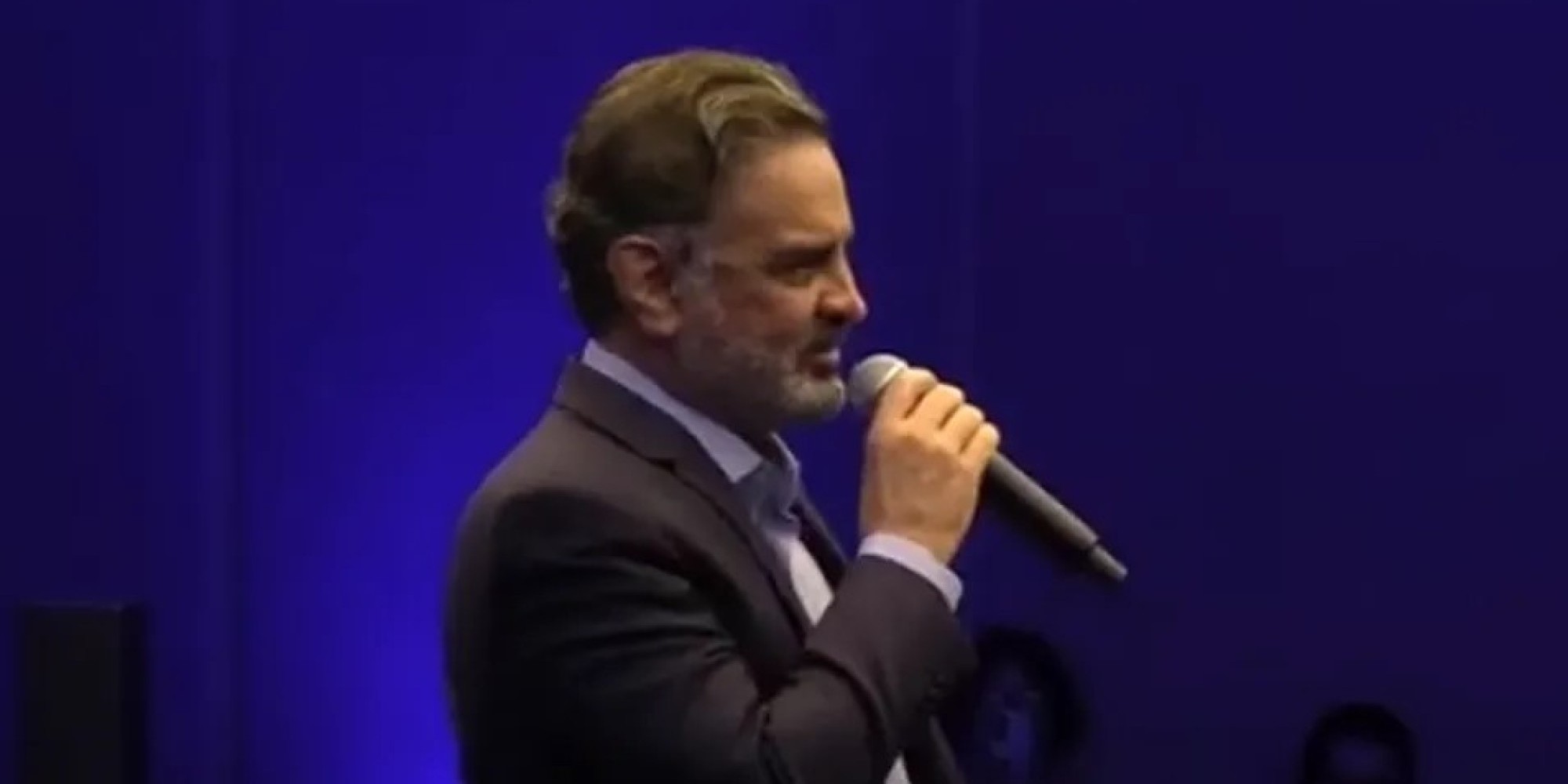 Inocentado, Aécio diz que PSDB deve endurecer na oposição a Lula
