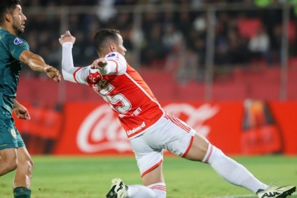 Inter vence o Real Tomayapo e decide vaga para próxima fase no sábado