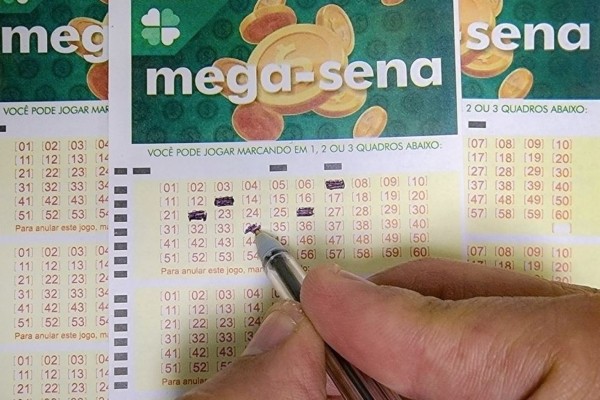 Mega-Sena pode pagar R$ 205 milhões nesta terça, 5º maior prêmio da história