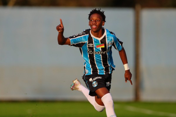 Venda de Gabriel Mec para o Chelsea é encaminhada pelo Grêmio