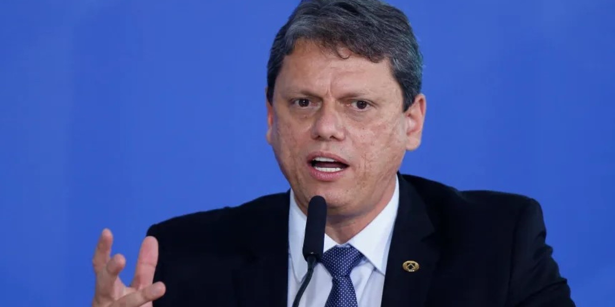 Tarcísio é hostilizado por apoiar a reforma tributária