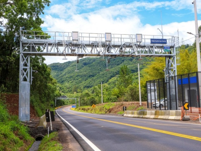 Encontro ocorre &agrave;s 18h30min, na C&acirc;mara de Vereadores, e abre s&eacute;rie de nove audi&ecirc;ncias para discutir impactos das concess&otilde;es rodovi&aacute;rias; leil&atilde;o do Bloco 2 est&aacute; marcado para 13 de mar&ccedil;o.