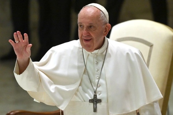 Papa Francisco diz que mulheres trans "são filhas de Deus": "Nos ama como somos"