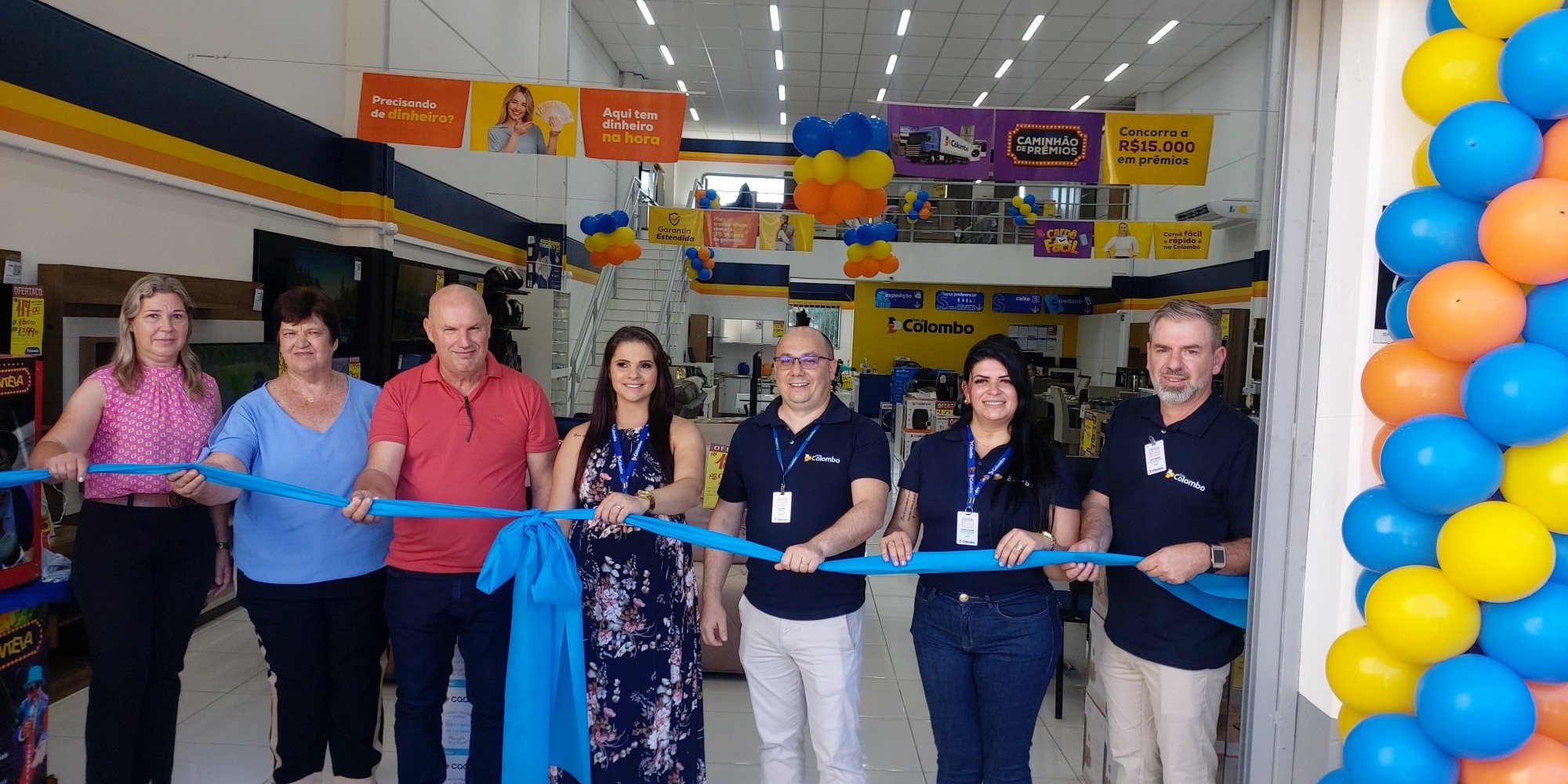 Ofertas imperdíveis e show de Tchê Guri marcam a reinauguração da Lojas Colombo