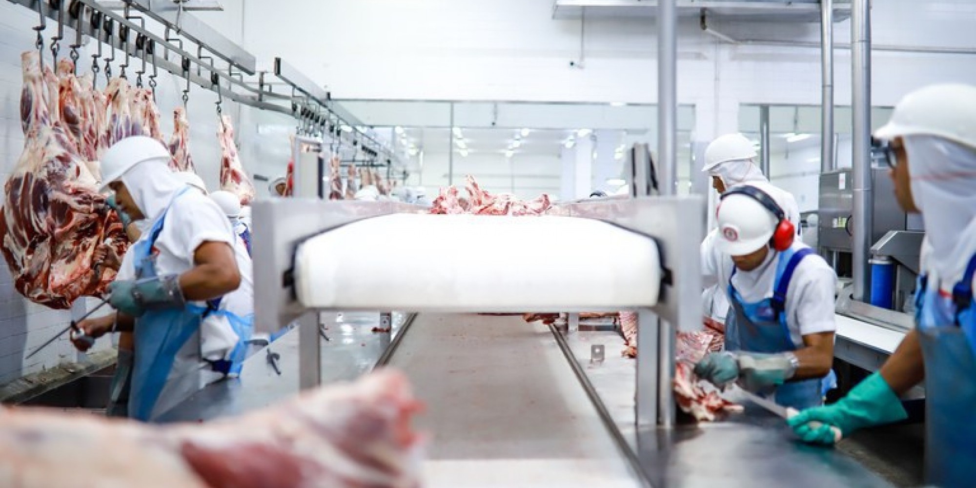 Medidas na portaria visam garantir a atividade econômica e o abastecimento alimentar da população Medidas na portaria visam garantir a atividade econômica e o abastecimento alimentar da população