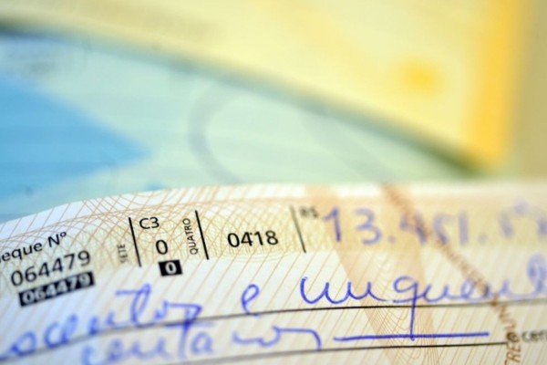 Cheques terão mudanças a partir de 2 de outubro