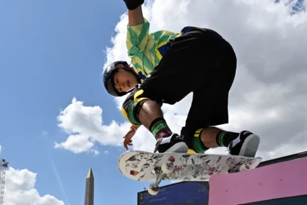 Augusto Akio (Japinha) voa na última volta e leva o bronze no skate park