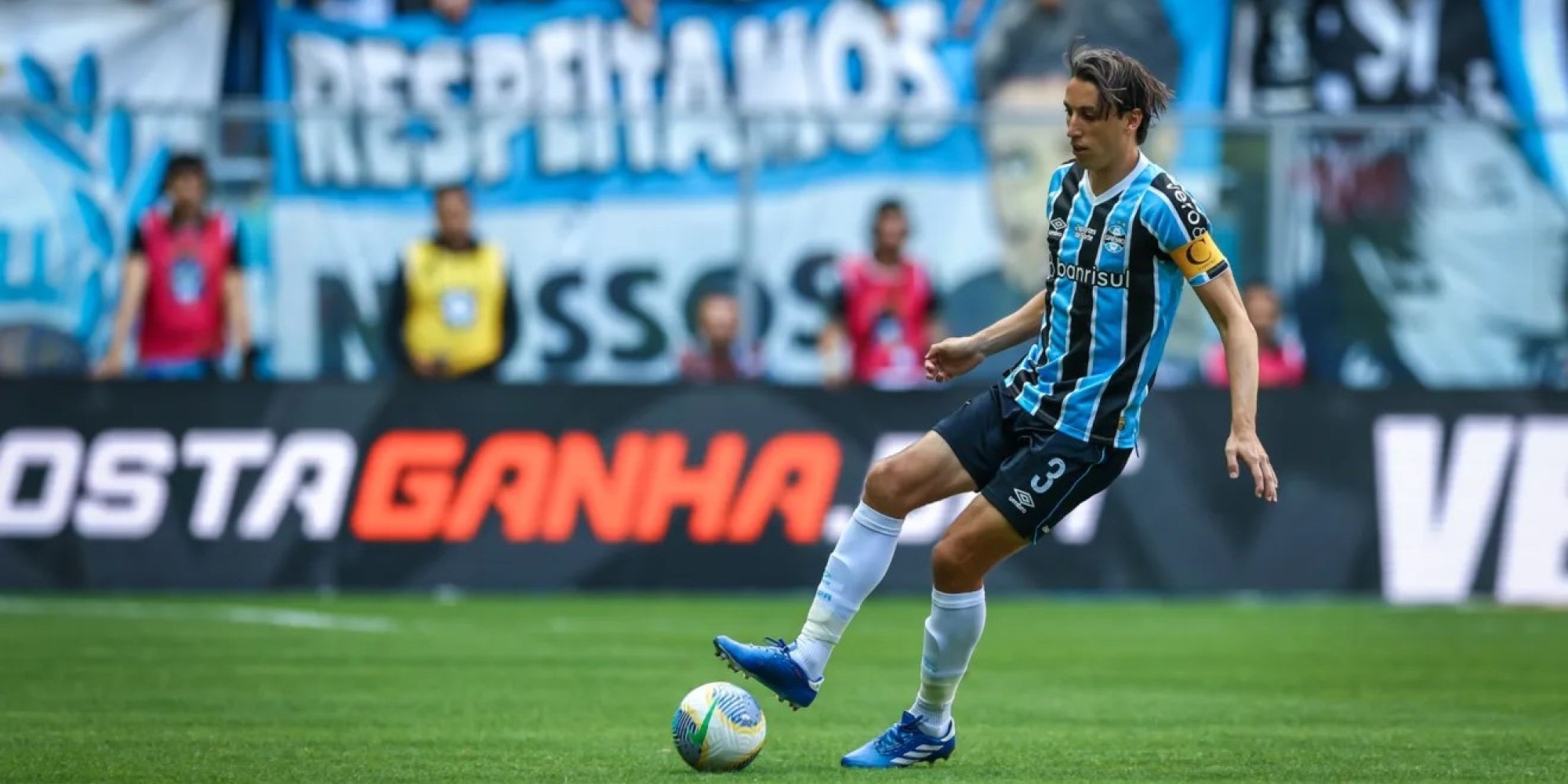 Na despedida de Geromel, Grêmio perde para o Corinthians na Arena