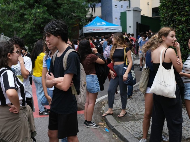 Ser&atilde;o concedidas 12 mil bolsas, conforme crit&eacute;rios do edital.