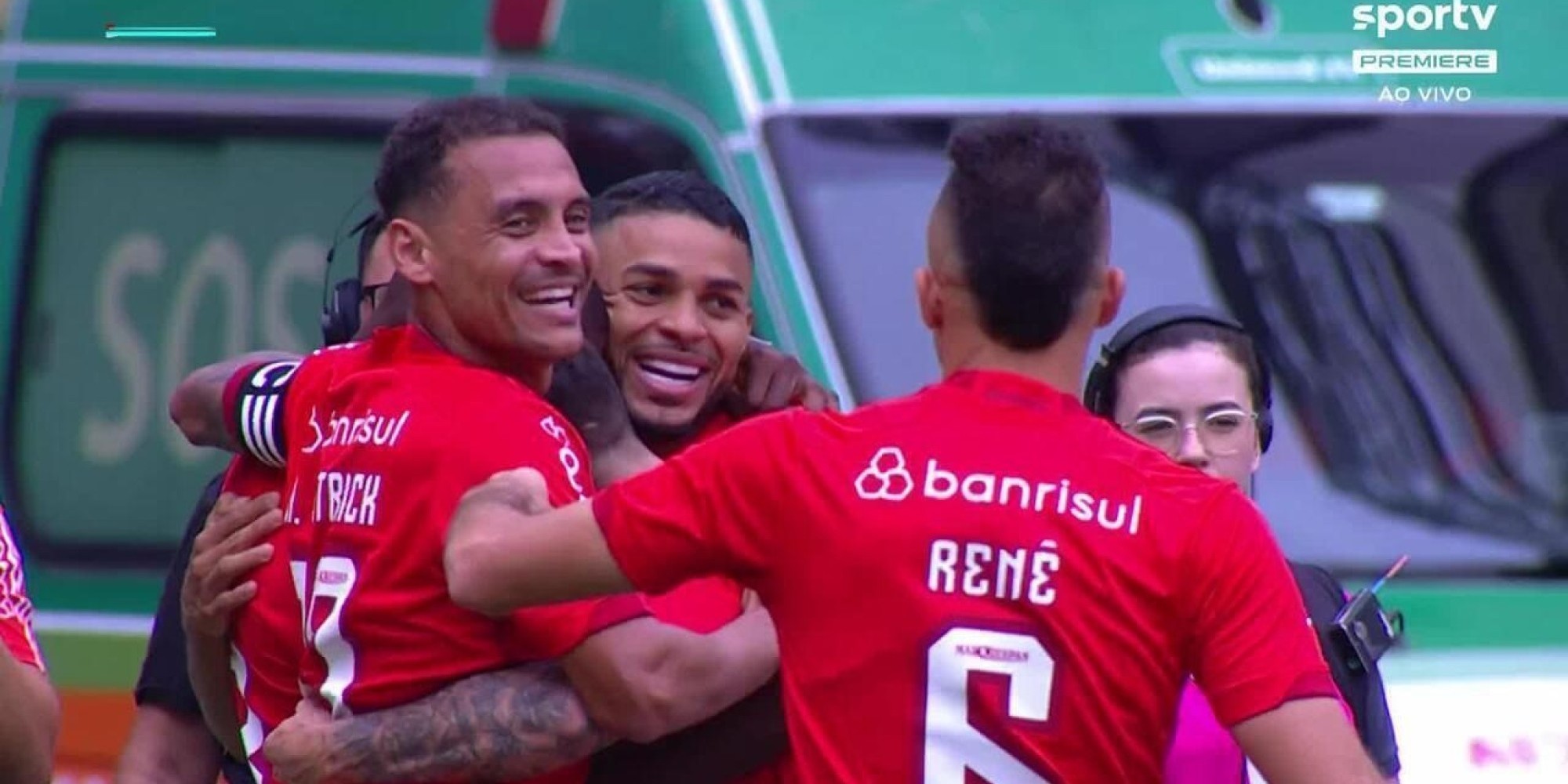Internacional vence com folga o São Luiz e avança no Campeonato Gaúcho