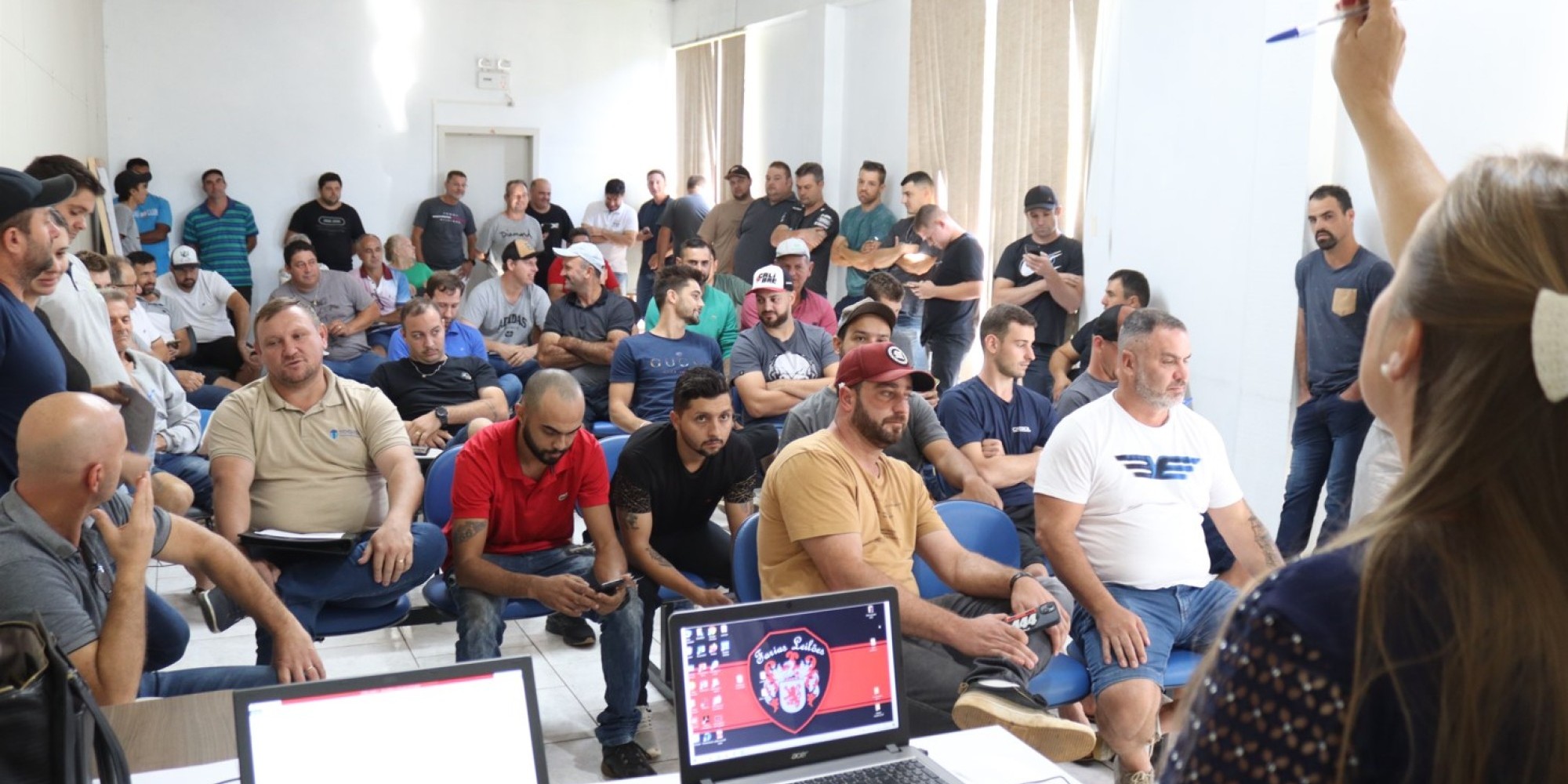 Leilão de bens da Prefeitura arrecada mais de R$ 400 mil