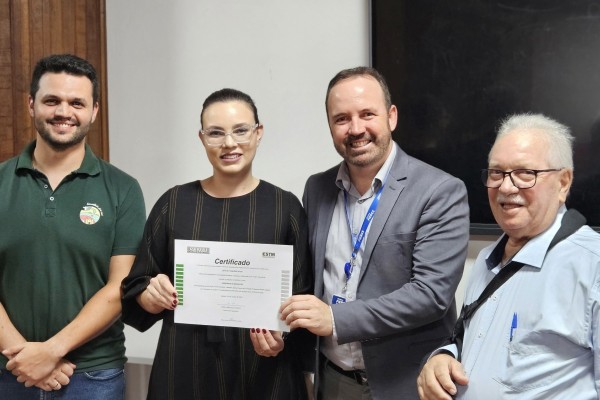 Primeira turma do RS Qualificação recebe certificados