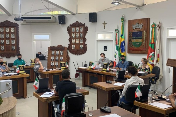 Presidente e mais três servidores foram infectados