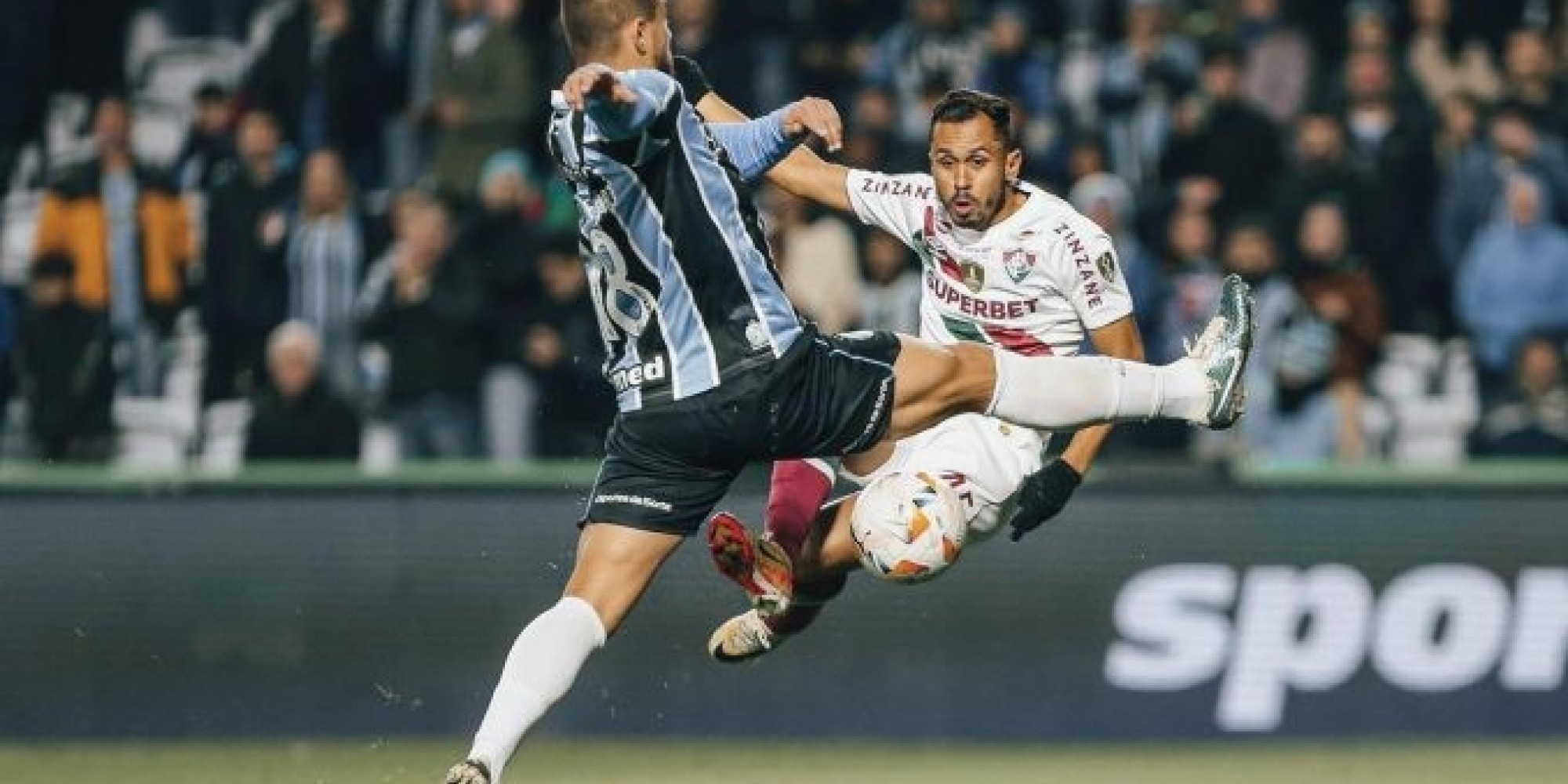 Libertadores: Com dois gols de Reinaldo, Grêmio vira e vence o Fluminense