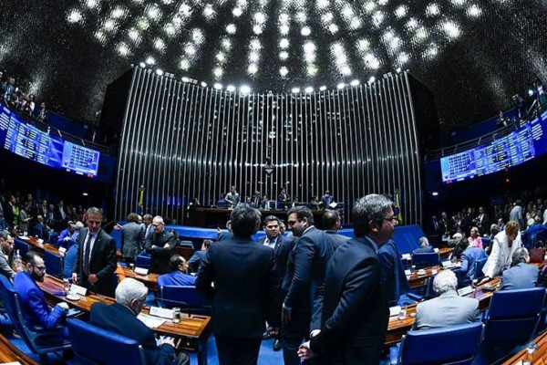 Senado aprova indicações de Flávio Dino para o STF e Paulo Gonet para a PGR
