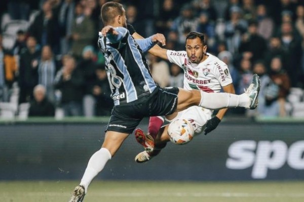 Libertadores: Com dois gols de Reinaldo, Grêmio vira e vence o Fluminense