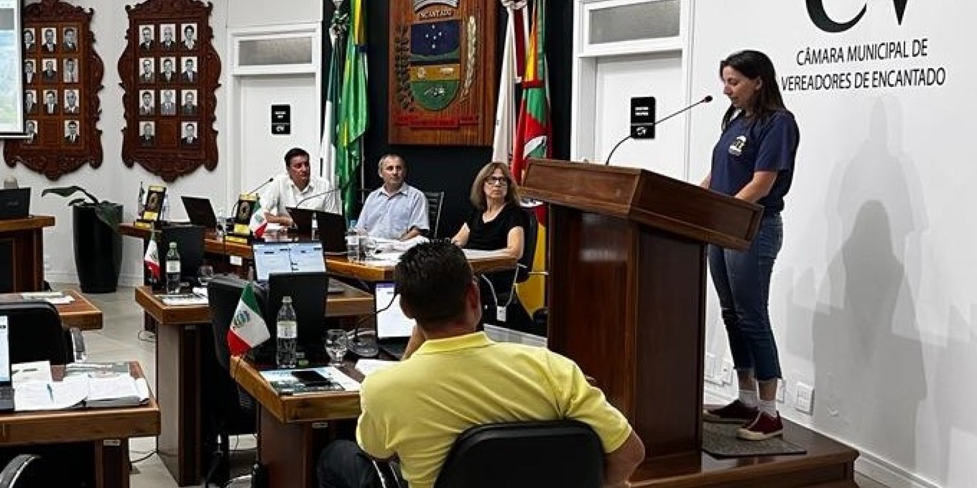 Câmara de Vereadores de Encantado realizou sessão na noite de ontem