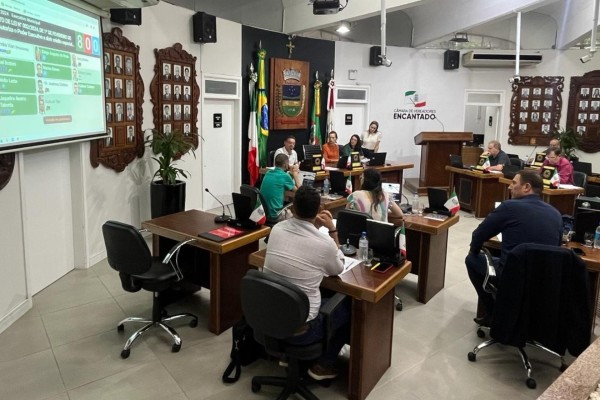 Câmara de Vereadores de Encantado realizou Sessão Ordinária