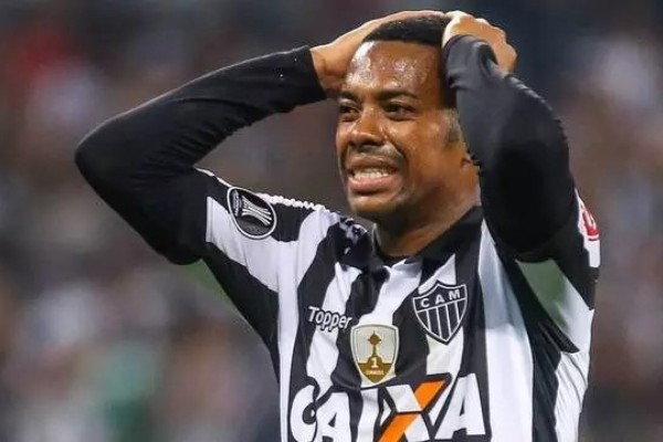 Julgamento do STJ pode levar Robinho a cumprir pena no Brasil