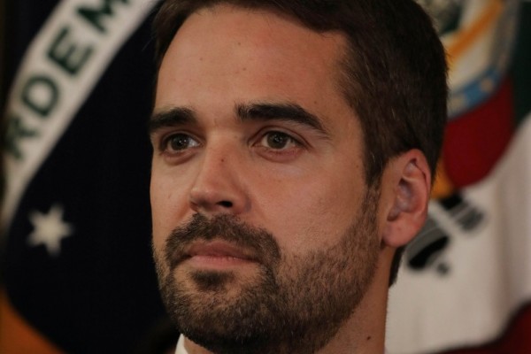 Eduardo Leite estaria em Encantado no domingo