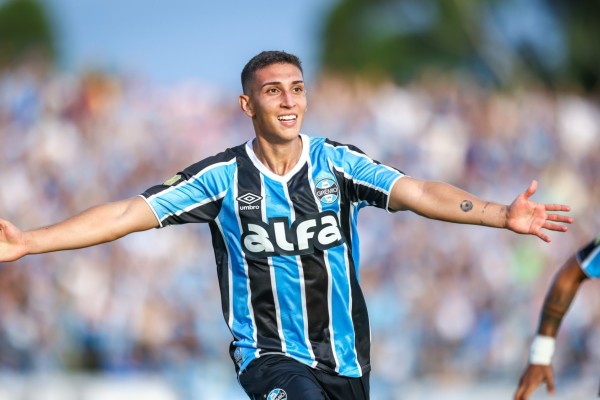 Grêmio vence Ypiranga e pega o Juventude na semifinal do Gauchão