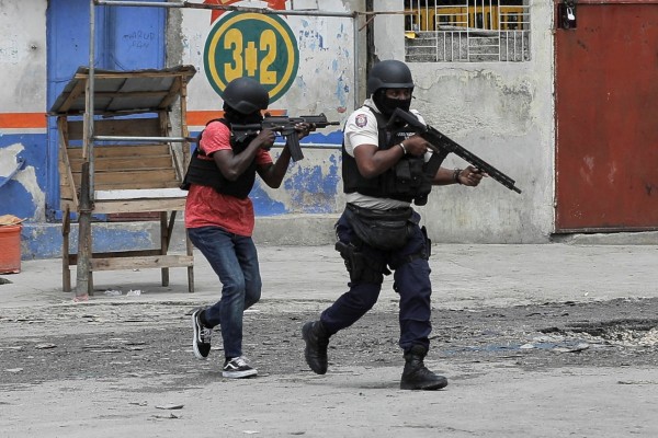 Gangues no Haiti mataram mais de 2,4 mil pessoas desde o início do ano