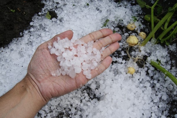 Temporal com queda de granizo atinge o Vale do Rio Pardo