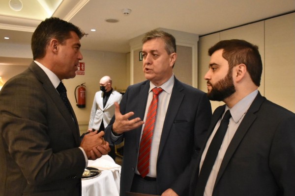 Comitiva segue na Europa até a próxima sexta-feira (08)