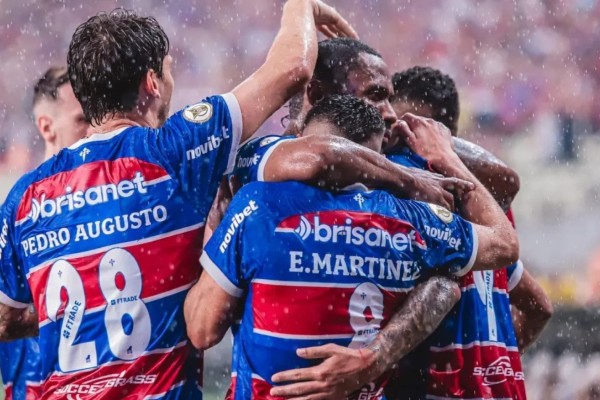 Fortaleza vence o Grêmio que afunda na Série A