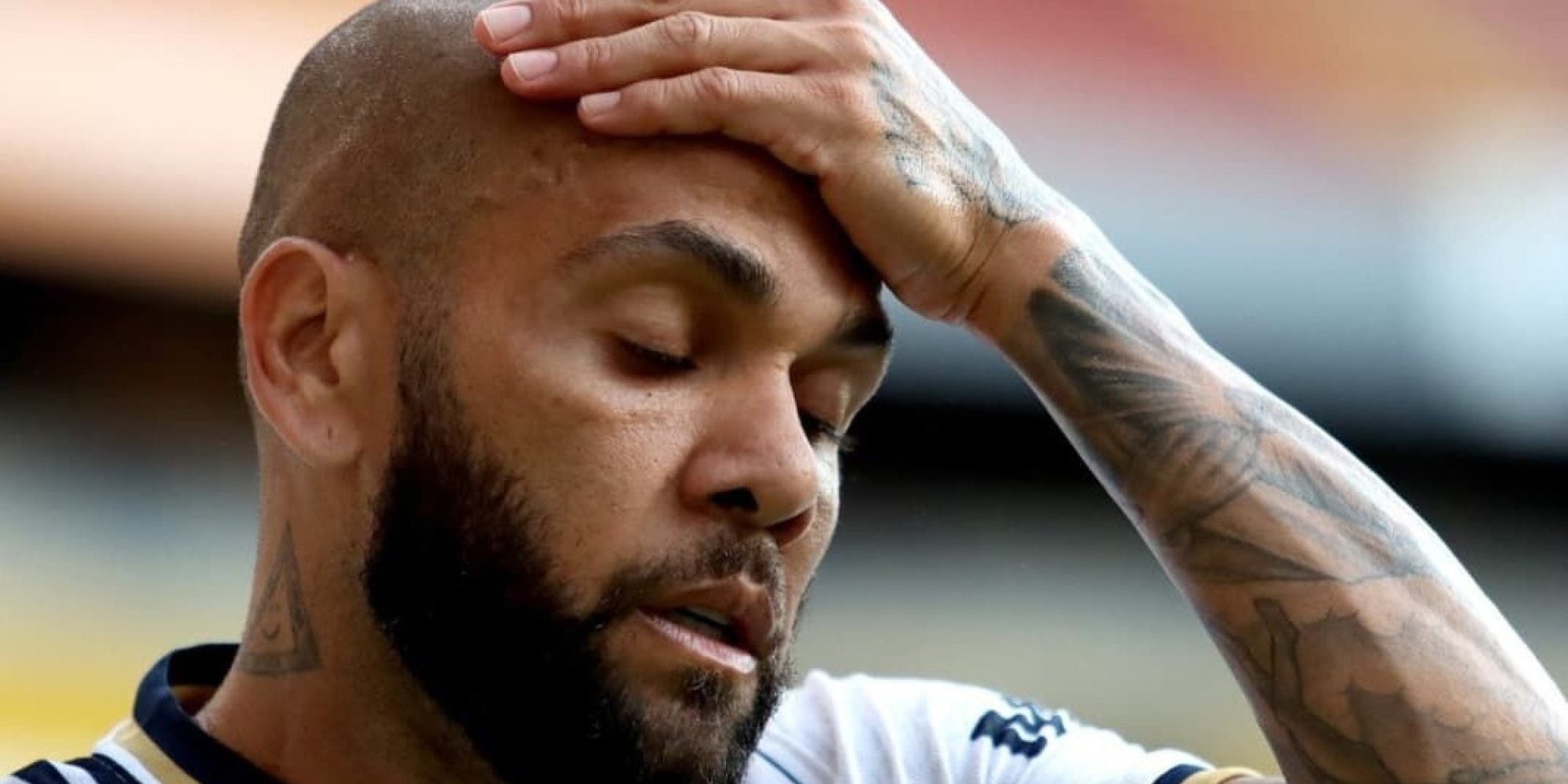 Justiça da Espanha concede liberdade a Daniel Alves sob fiança de 1 milhão de euros