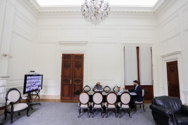 Do Palácio Piratini, por meio de videoconferência, governador Leite participou de reunião com o presidente Bolsonaro 