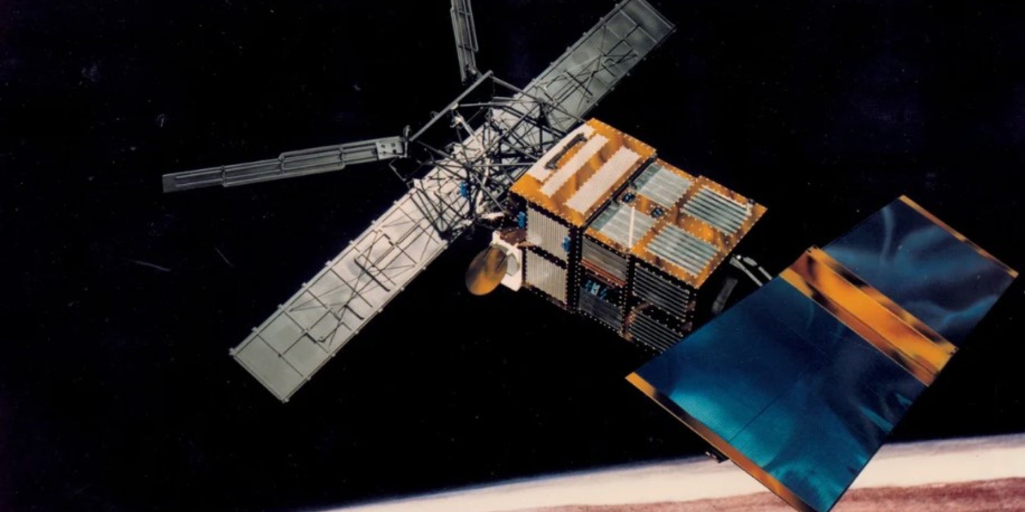 Satélite de 2 toneladas vai cair na Terra nesta quarta-feira (21)