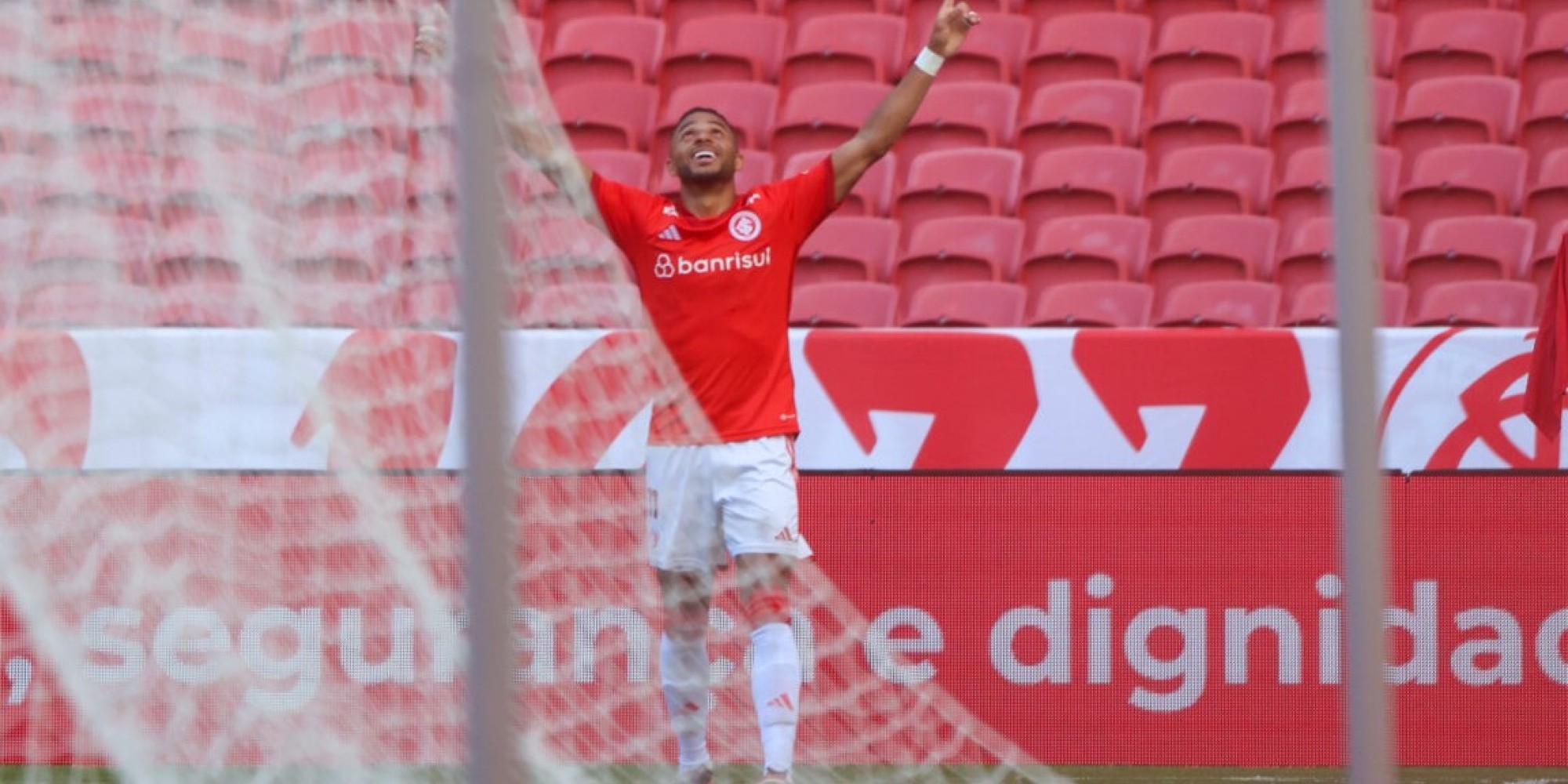 Internacional vence o Avenida na estreia no Campeonato Gaúcho