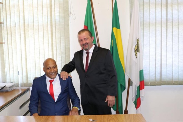 Prefeito Paulo Lima e vice Moisés Beltrami iniciaram gestão na semana passada 