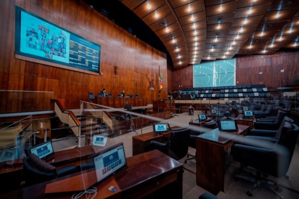 Encaminhada pelo Poder Executivo no início de fevereiro, proposta foi aprovada por 53 votos a favor e nenhum contrário
