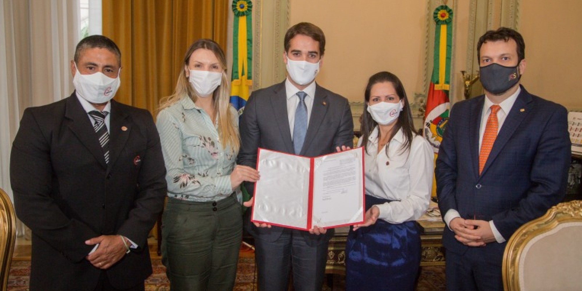 PL 144, de autoria da deputada estadual Fran Somensi, foi sancionado pelo governador Eduardo Leite PL 144, de autoria da deputada estadual Fran Somensi, foi sancionado pelo governador Eduardo Leite