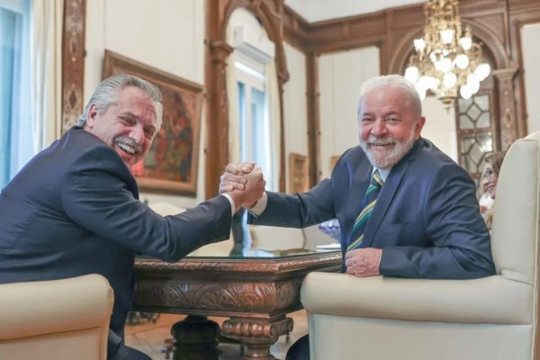 Brasil quer garantias para financiar exportação para Argentina