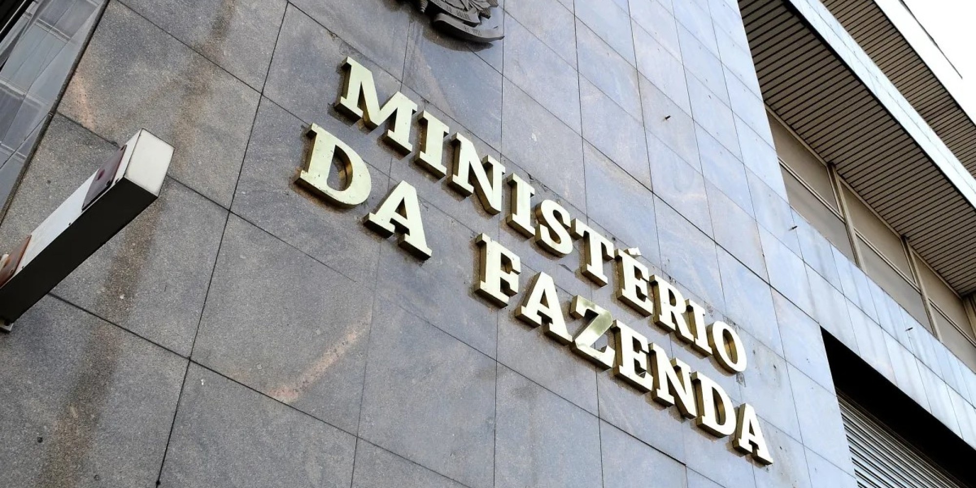 Governo projeta déficit de mais R$ 28 bilhões este ano