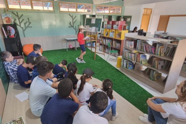 Educação abre inscrições do 1º Prêmio Professores que Encantam
