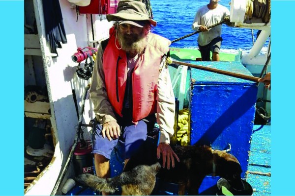 Três meses à deriva se alimentando de peixes e água da chuva