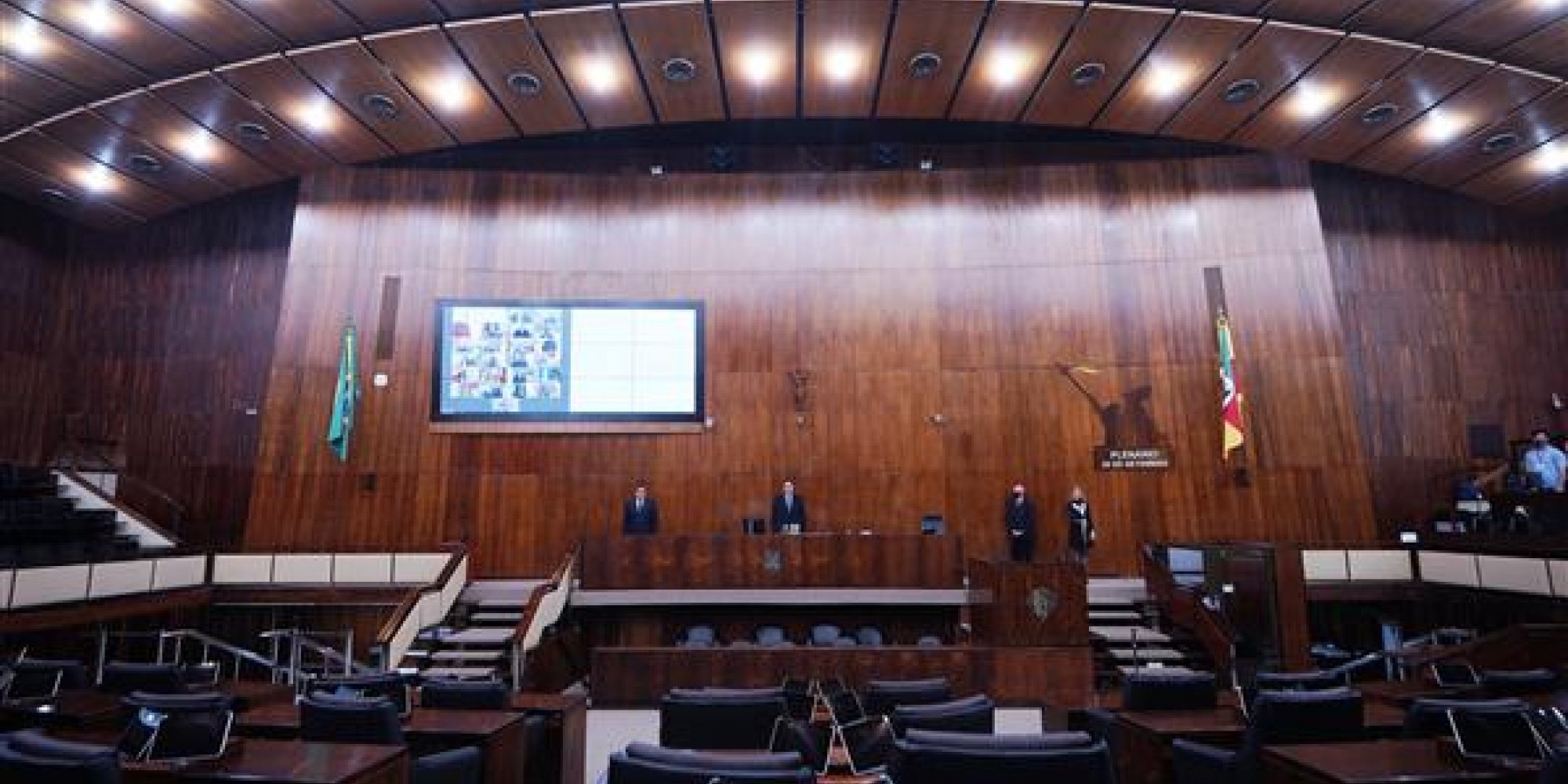 PL recebeu 52 votos favoráveis e nenhum contrário PL recebeu 52 votos favoráveis e nenhum contrário