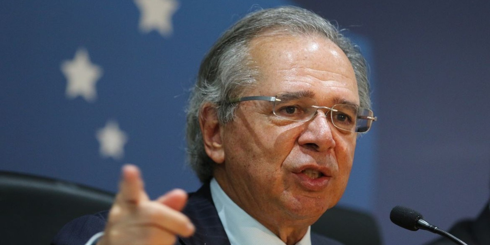 Guedes: Brasil deverá fechar as contas no azul pela primeira vez em oito anos