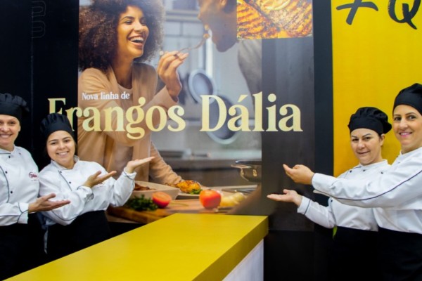 AGAS 2023: cortes de frango da Dália fazem sucesso no evento