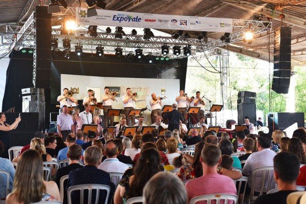 Orquestra de Teutônia encerrou tarde de orquestras.