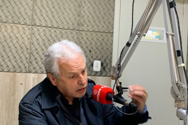 Marco Alba acompanhou a esposa e Deputada Estadual Patrícia Alba em roteiro por Encantado